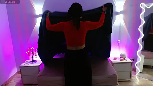 Rosalind tay online show from 03/04/26, 11:18