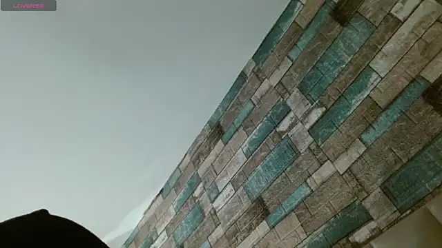 Rosalind tay online show from 09/26/25, 10:22