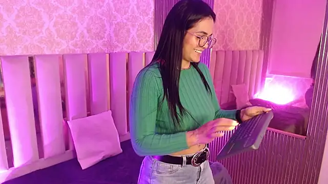 Rosalind tay online show from 04/09/26, 03:08