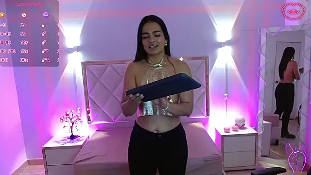 Rosalind tay online show from 03/12/26, 11:36