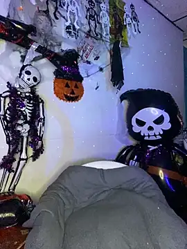 venusobryan 55 online show from 10/02/25, 11:52