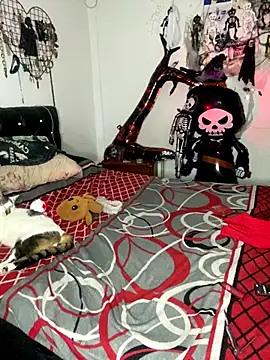 venusobryan 55 online show from 10/28/25, 10:52