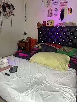 venusobryan 55 online show from 11/26/25, 07:47