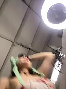 venusobryan 55 online show from 02/17/26, 08:17