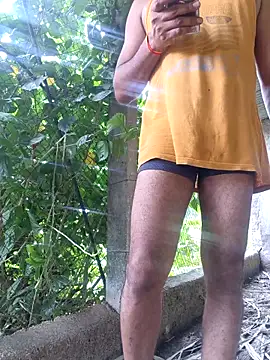 Snapshot of Sunny_cute_love chatting on 10/07/25, 07:20 Sunny cute love online show from 10/07/25, 07:20