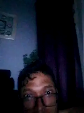 Snapshot of Ayie1822@xh chatting on 11/14/25, 04:54 Ayie1822xh online show from 11/14/25, 04:54