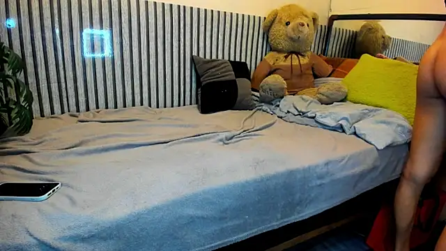 Ms Monica online show from 05/10/26, 07:56