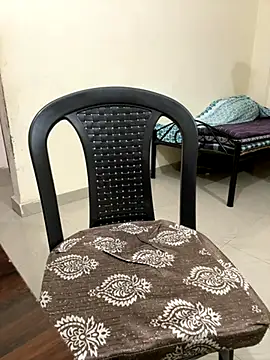 Snapshot of Saifq chatting on 09/17/25, 07:32 Saifq online show from 09/17/25, 07:32