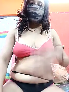 Hotpuja25 online show from 03/17/26, 04:59