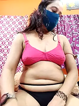 Snapshot of Hotpuja25 chatting on 06/11/26, 04:42 Hotpuja25 online show from 06/11/26, 04:42