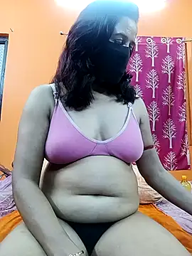 Hotpuja25 online show from 10/23/25, 07:01