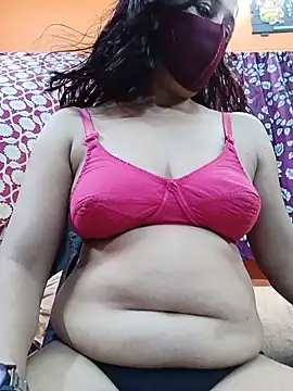 Snapshot of Hotpuja25 chatting on 06/03/26, 03:17 Hotpuja25 online show from 06/03/26, 03:17