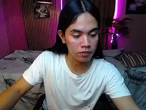 Snapshot of lava_lux chatting on 10/19/25, 06:10 lava lux online show from 10/19/25, 06:10