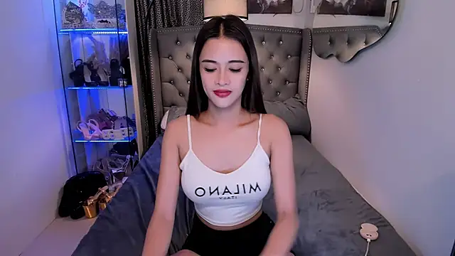 Lars empress online show from 10/23/25, 09:08