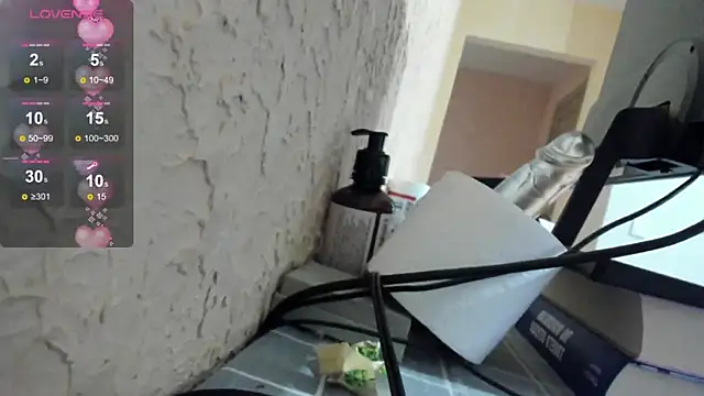 LinaElasm online show from 04/15/26, 05:17