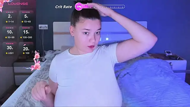 LinaElasm online show from 11/18/25, 12:19