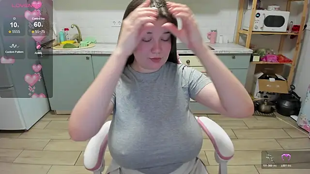 LinaElasm online show from 03/16/26, 09:39