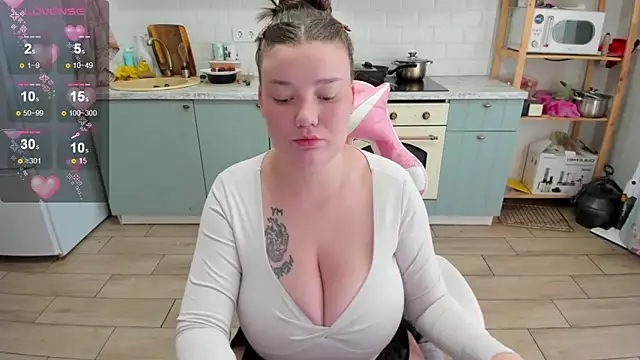 LinaElasm online show from 03/07/26, 06:09