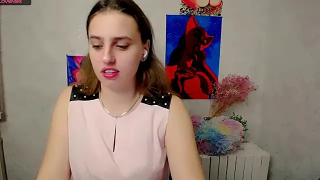 AmandaDimond  online show from 10/22/25, 11:42