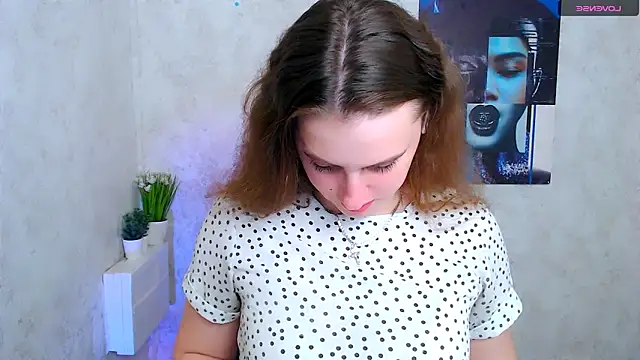 AmandaDimond  online show from 04/06/26, 11:11