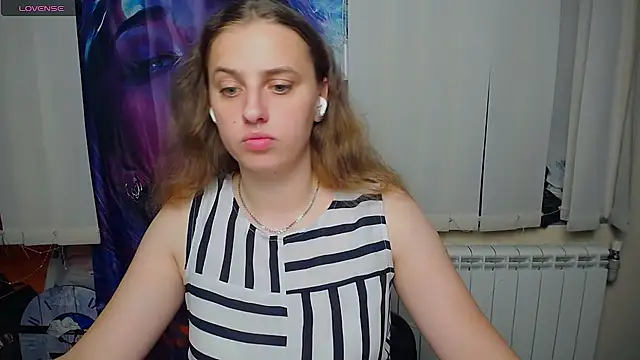 Snapshot of AmandaDimond_ chatting on 06/11/26, 12:35 AmandaDimond online show from 06/11/26, 12:35