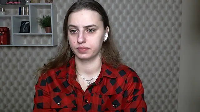 AmandaDimond  online show from 02/13/26, 06:02