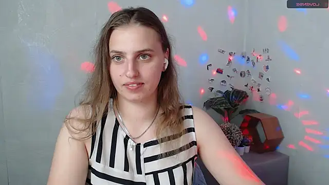 Snapshot of AmandaDimond_ chatting on 06/04/26, 02:33 AmandaDimond online show from 06/04/26, 02:33