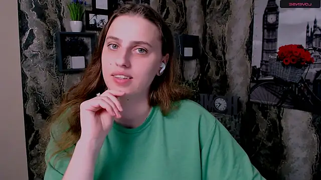 AmandaDimond  online show from 04/23/26, 09:16