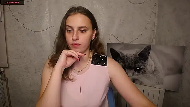 Snapshot of AmandaDimond_ chatting on 07/13/26, 01:43 AmandaDimond online show from 07/13/26, 01:43
