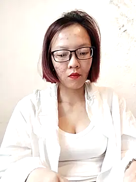 Snapshot of Mint299 chatting on 10/14/25, 05:08 Mint299 online show from 10/14/25, 05:08