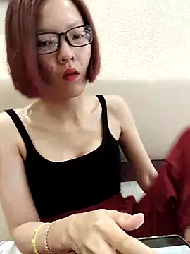 Snapshot of Mint299 chatting on 09/28/25, 07:15 Mint299 online show from 09/28/25, 07:15