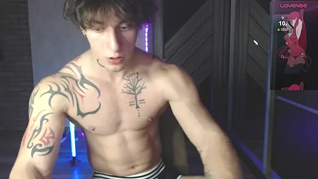 Brendan  Piks online show from 11/23/25, 09:03