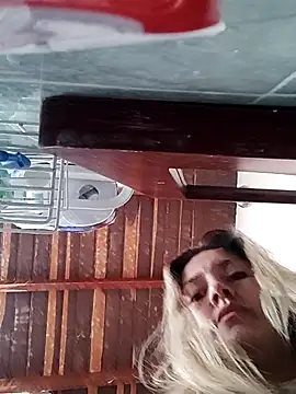 Snapshot of cameron_06 chatting on 11/29/25, 05:02 cameron 06 online show from 11/29/25, 05:02