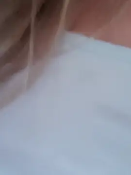 Snapshot of cameron_06 chatting on 11/25/25, 04:40 cameron 06 online show from 11/25/25, 04:40