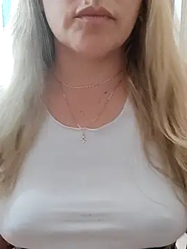 Snapshot of cameron_06 chatting on 02/09/26, 02:37 cameron 06 online show from 02/09/26, 02:37