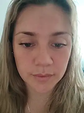 Snapshot of cameron_06 chatting on 02/02/26, 02:27 cameron 06 online show from 02/02/26, 02:27