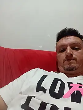 Snapshot of Suamulherfeliz chatting on 06/30/26, 10:26 Suamulherfeliz online show from 06/30/26, 10:26
