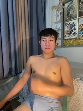 Snapshot of xshyboyx chatting on 02/19/26, 02:41 xshyboyx online show from 02/19/26, 02:41