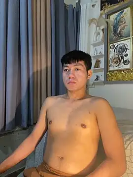 Snapshot of xshyboyx chatting on 02/18/26, 02:31 xshyboyx online show from 02/18/26, 02:31