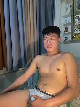 Snapshot of xshyboyx chatting on 02/24/26, 03:02 xshyboyx online show from 02/24/26, 03:02