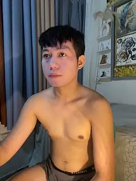 Snapshot of xshyboyx chatting on 02/16/26, 02:21 xshyboyx online show from 02/16/26, 02:21