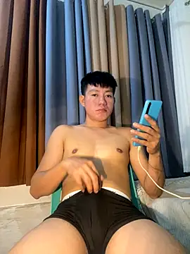 Snapshot of xshyboyx chatting on 10/03/25, 03:30 xshyboyx online show from 10/03/25, 03:30