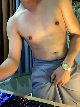 Snapshot of xshyboyx chatting on 11/01/25, 01:16 xshyboyx online show from 11/01/25, 01:16