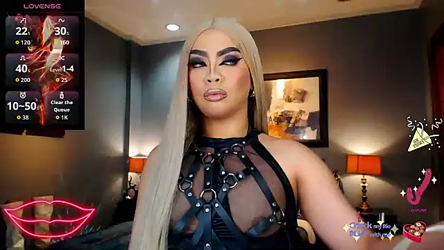 FridaHumphrey online show from 10/25/25, 06:08