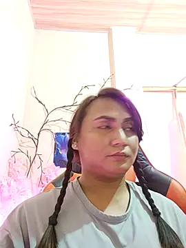 hella queen online show from 01/14/26, 08:18