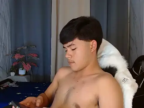 YourNaughtyTwink 69 online show from 04/23/26, 04:08