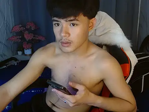 YourNaughtyTwink 69 online show from 04/24/26, 09:00