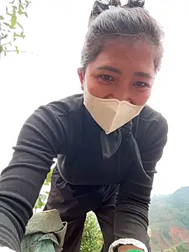 ThiHa003 online show from 12/14/25, 02:29