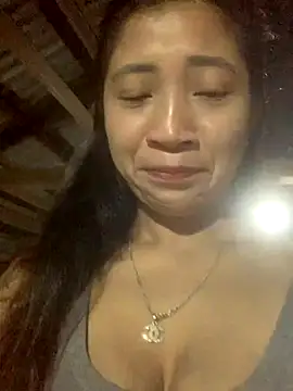 ThiHa003 online show from 10/28/25, 02:49