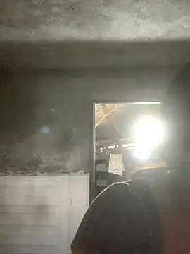 ThiHa003 online show from 10/28/25, 01:06